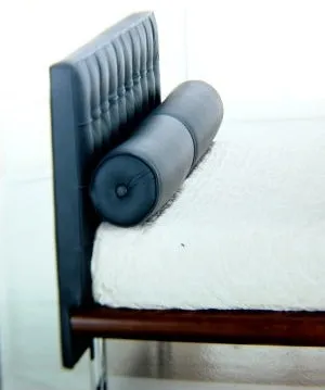 Mies Bed