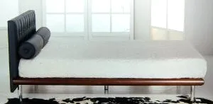 Mies Bed