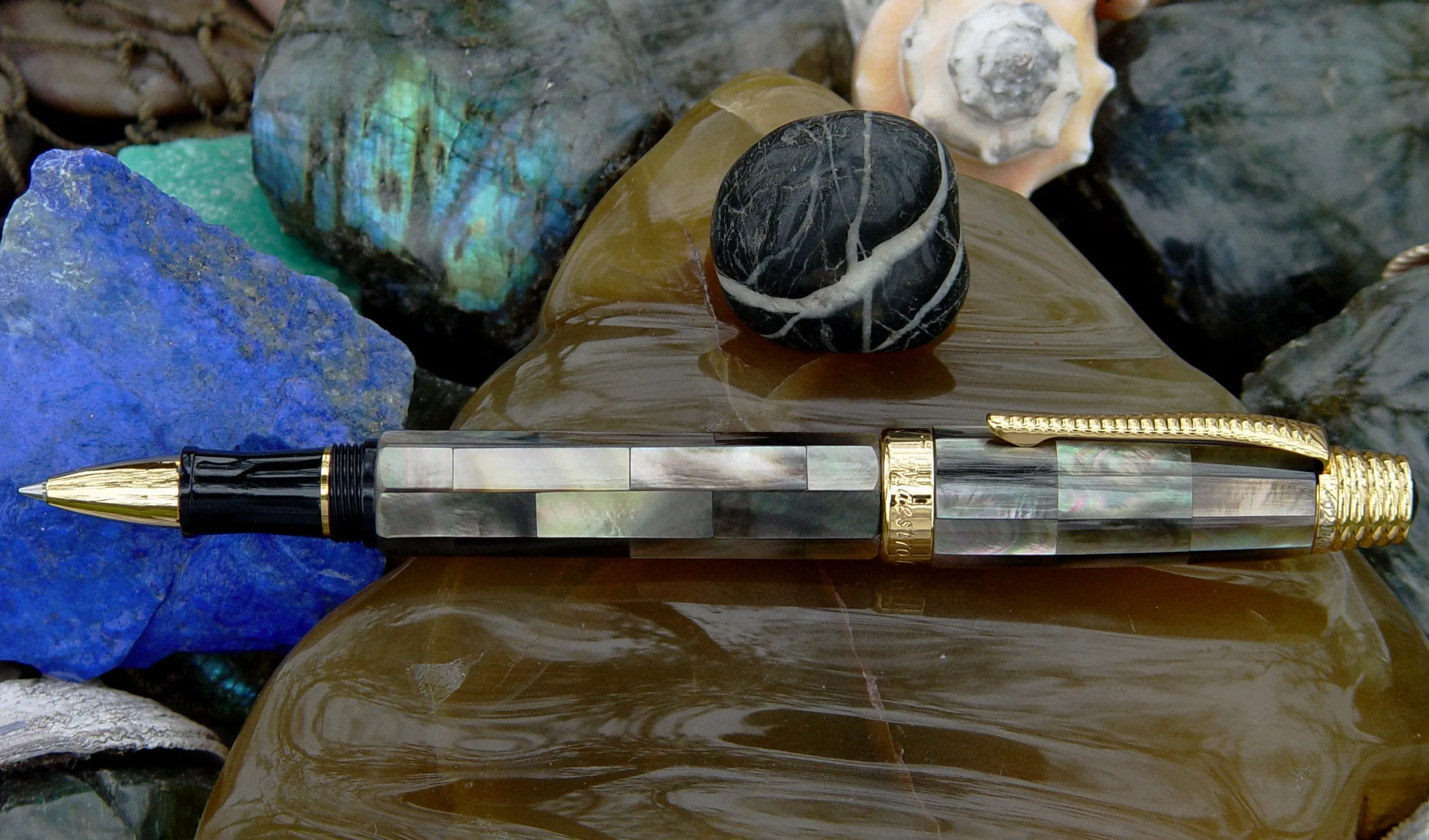 Xezo Maestro® All Black Mother of Pearl RG