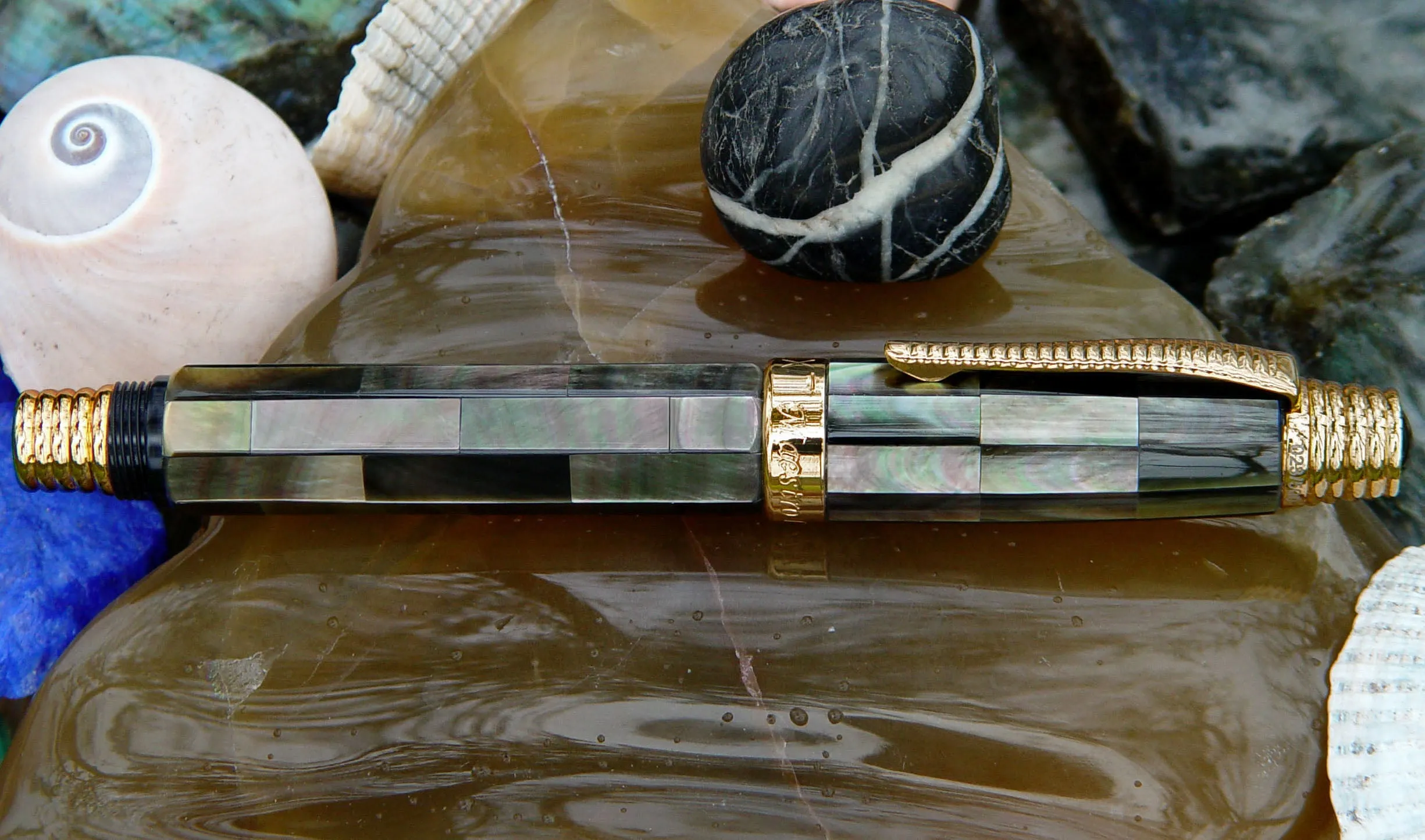 Xezo Maestro® All Black Mother of Pearl RG